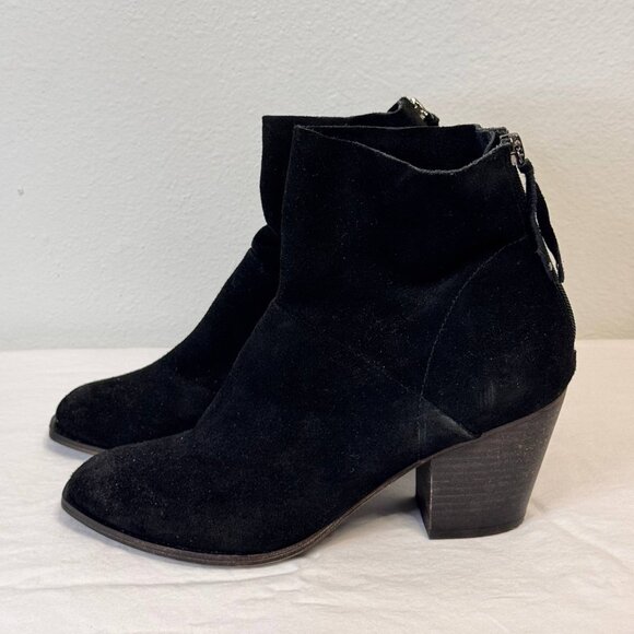 Chinese Laundry Black Suede Back Zip Ankle Boots Women’s Size 8.5 - Picture 4 of 9